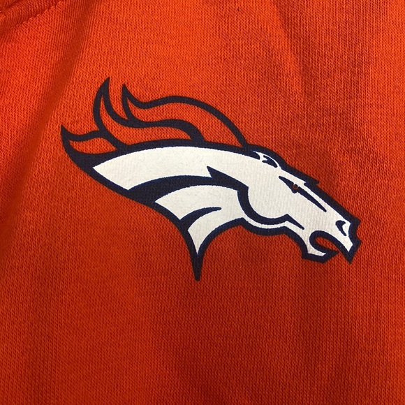 Broncos zip up jacket - Picture 2 of 2